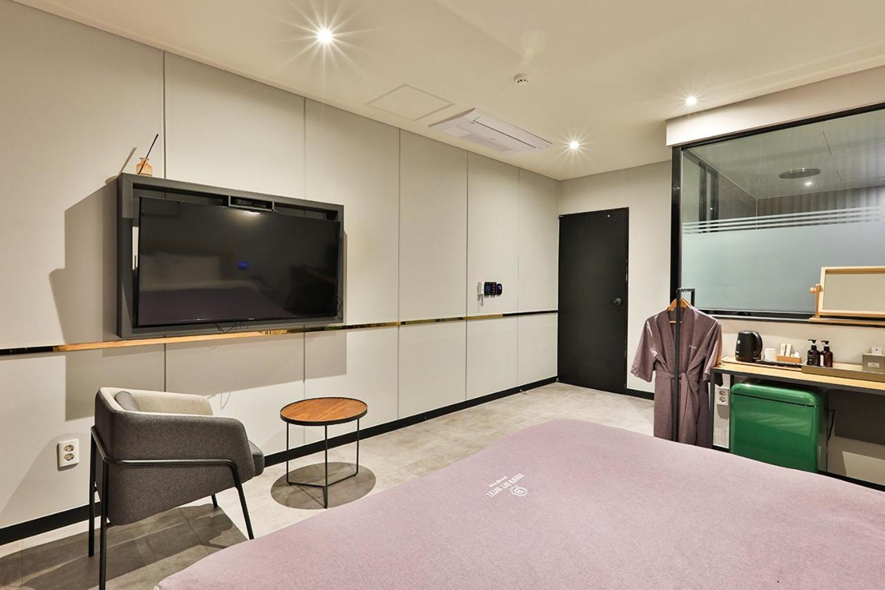 Brown Dot Hotel Jeonggwan Pusan Zewnętrze zdjęcie